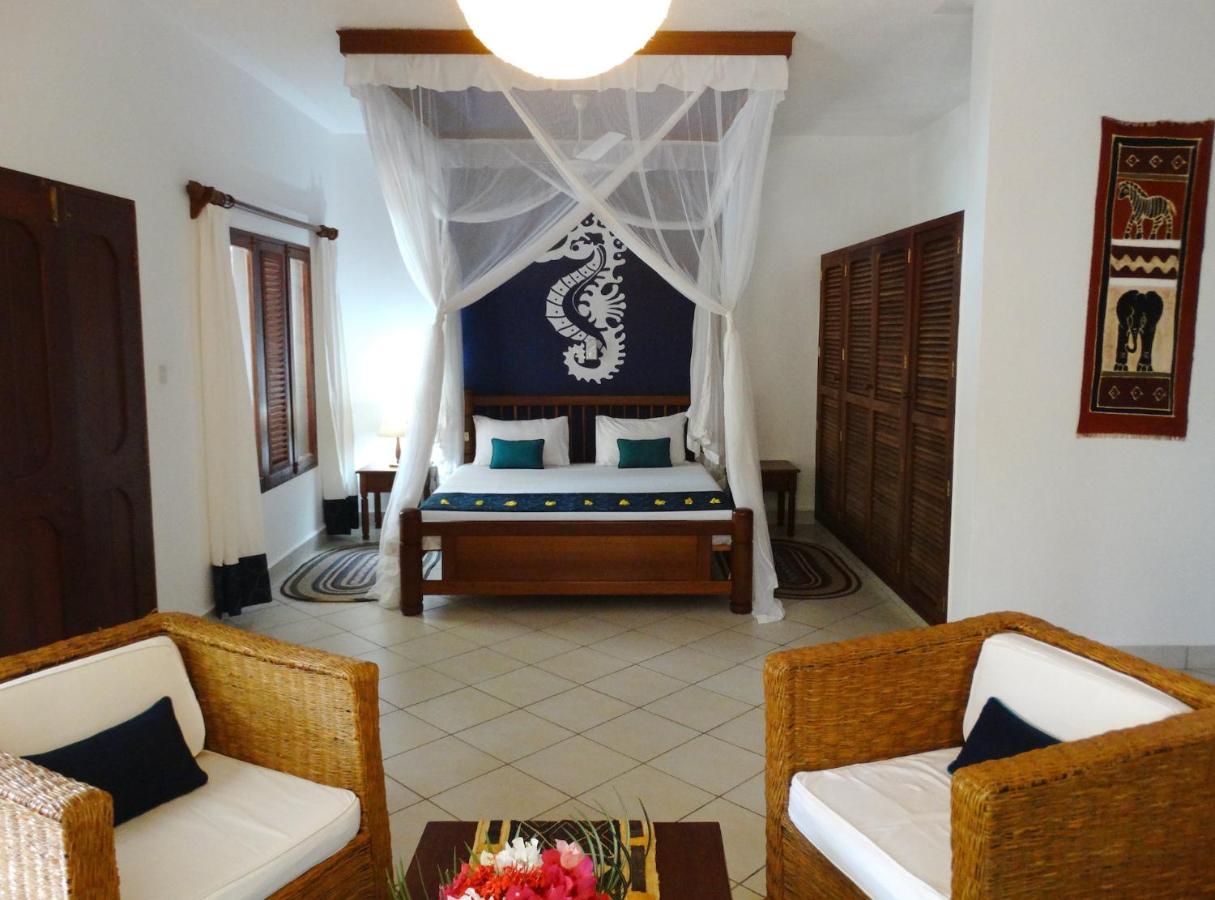 Diani Cottages Praia de Diani Exterior foto