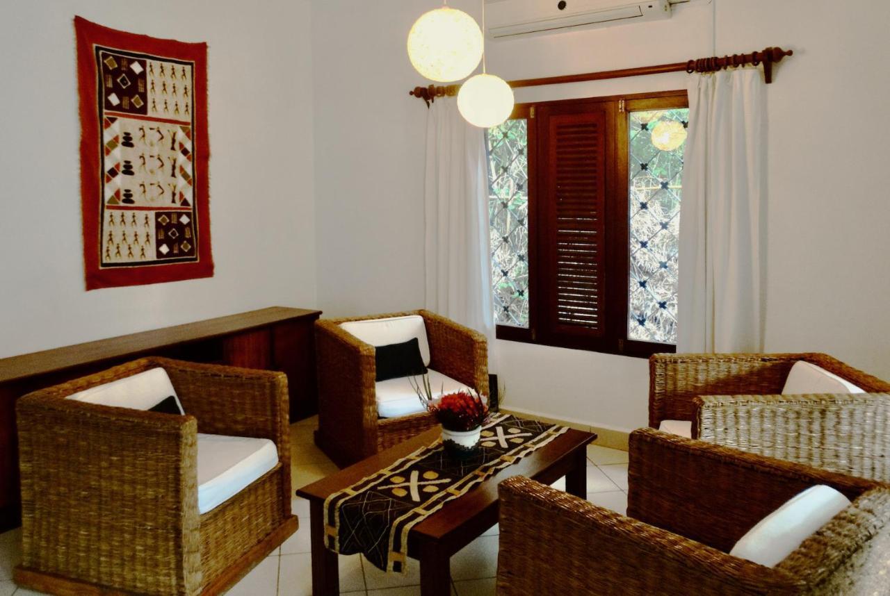 Diani Cottages Praia de Diani Exterior foto