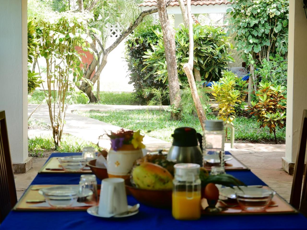 Diani Cottages Praia de Diani Exterior foto