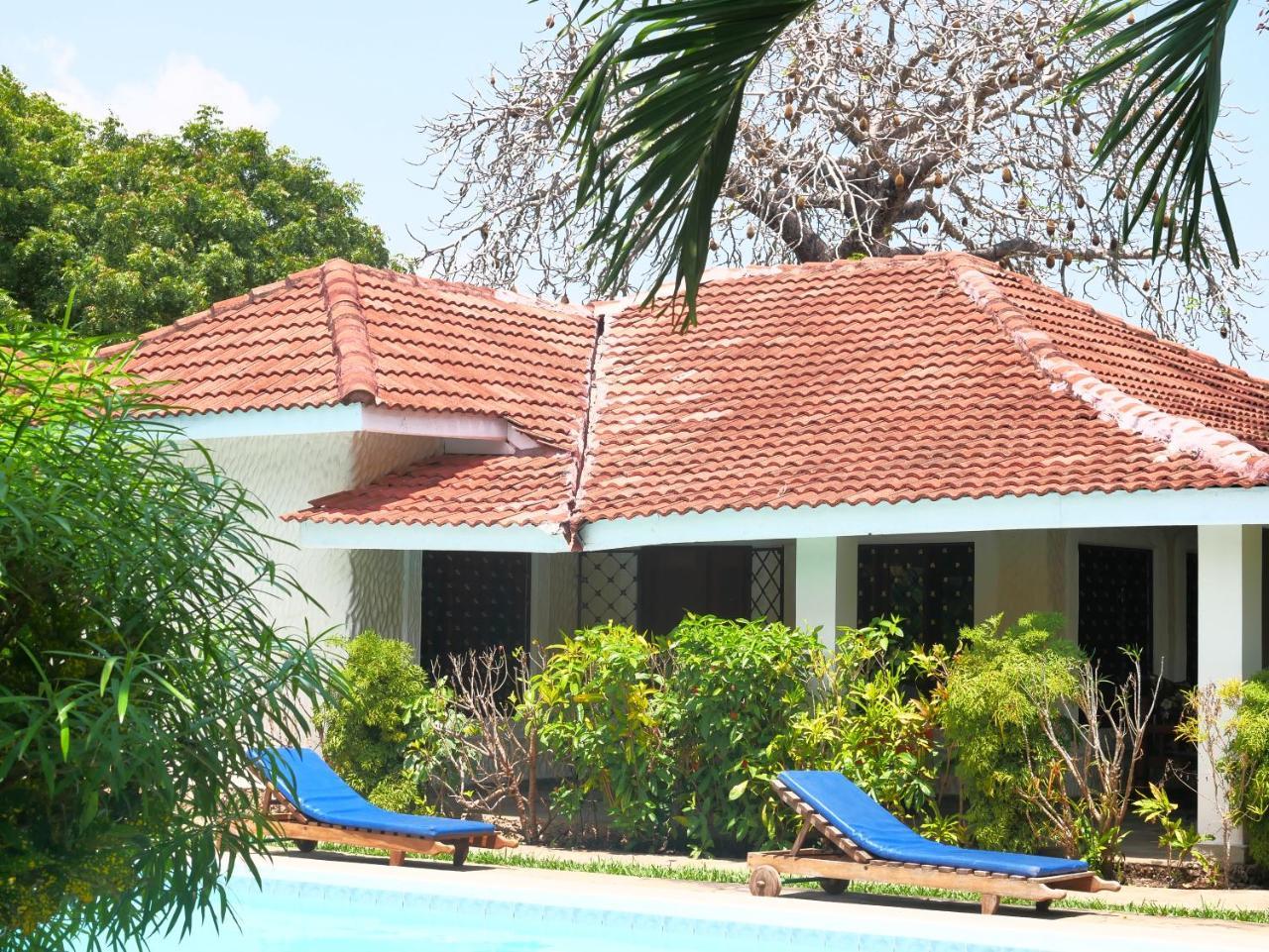 Diani Cottages Praia de Diani Exterior foto